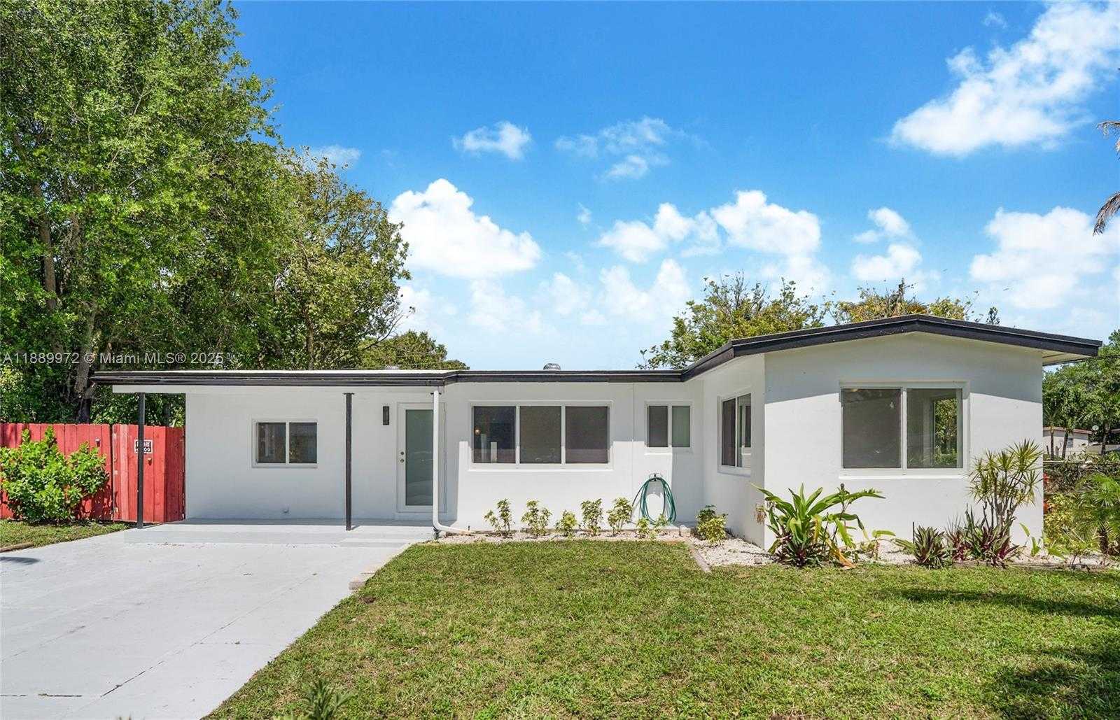 Small Image of 919 NORTH WEST 13TH ST #3, Fort Lauderdale Number 2