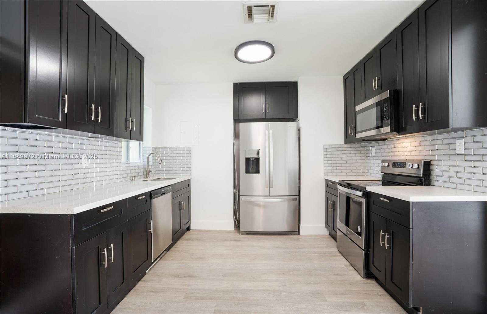 Small Image of 919 NORTH WEST 13TH ST #3, Fort Lauderdale Number 5