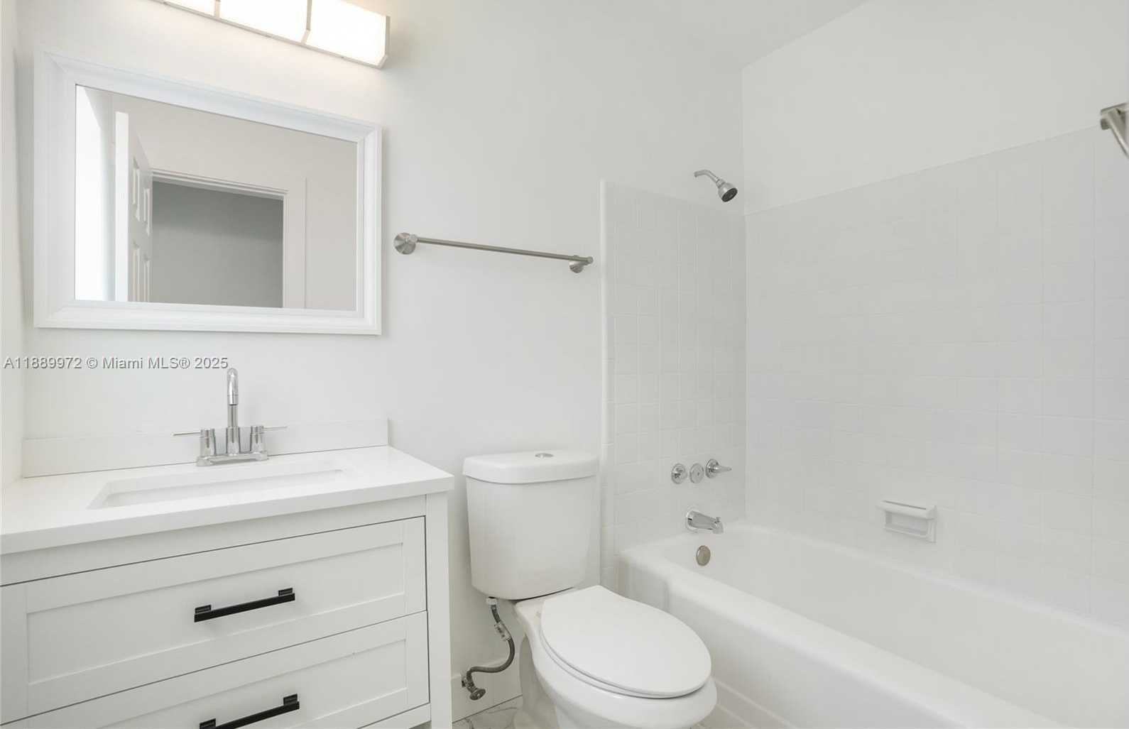Small Image of 919 NORTH WEST 13TH ST #3, Fort Lauderdale Number 8