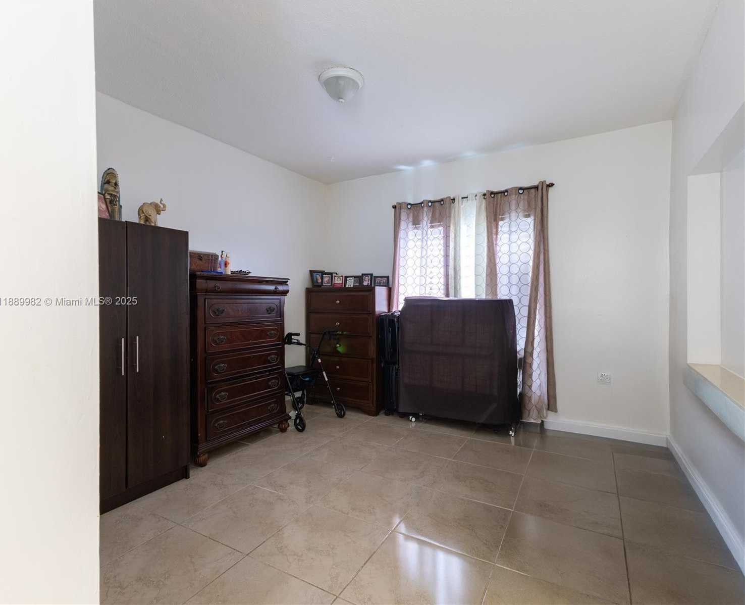 Small Image of 3045 SOUTH WEST 14TH ST #2, Miami Number 11