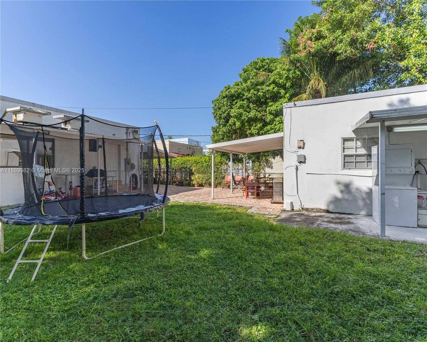 Small Image of 3045 SOUTH WEST 14TH ST #2, Miami Number 26