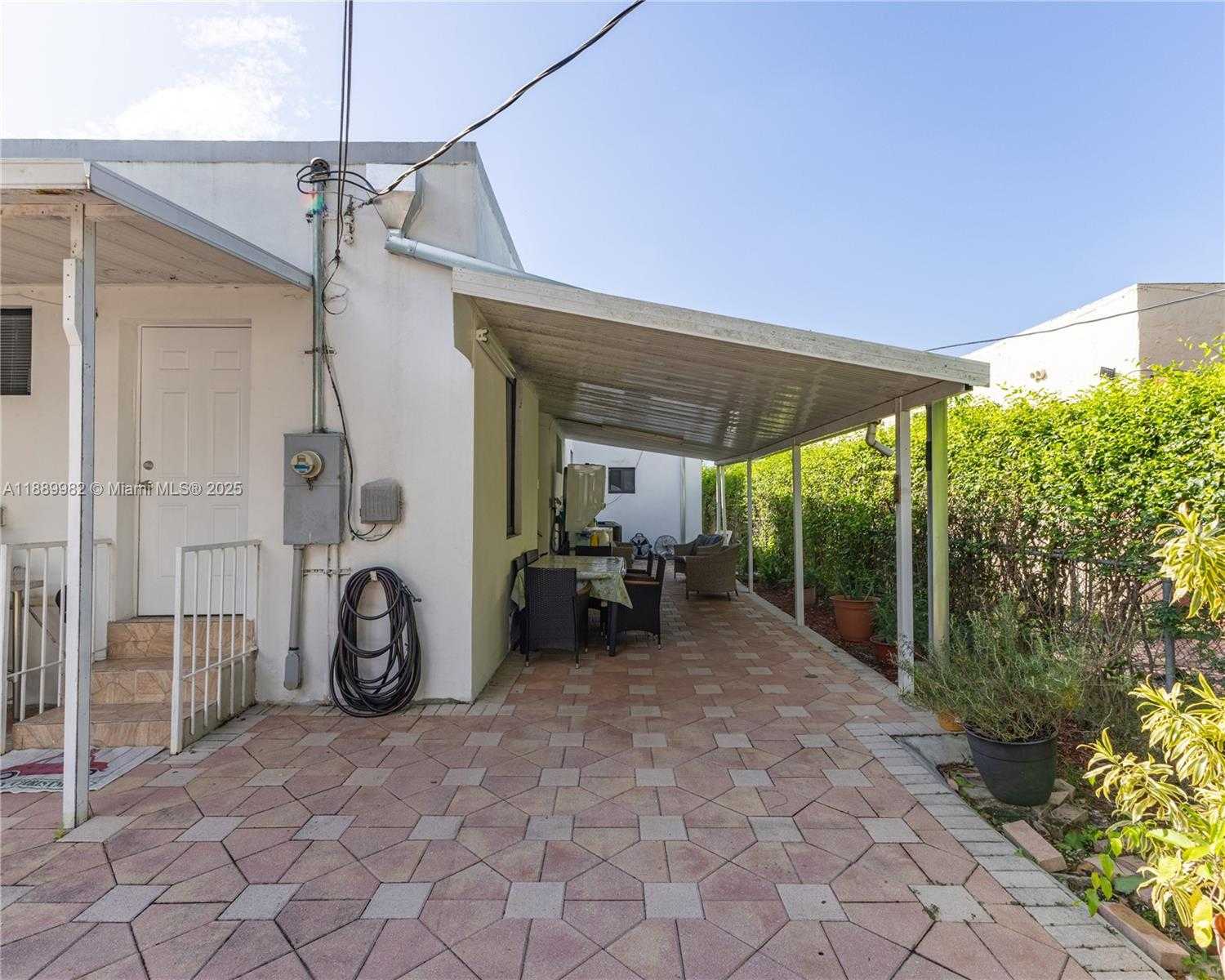 Small Image of 3045 SOUTH WEST 14TH ST #2, Miami Number 28