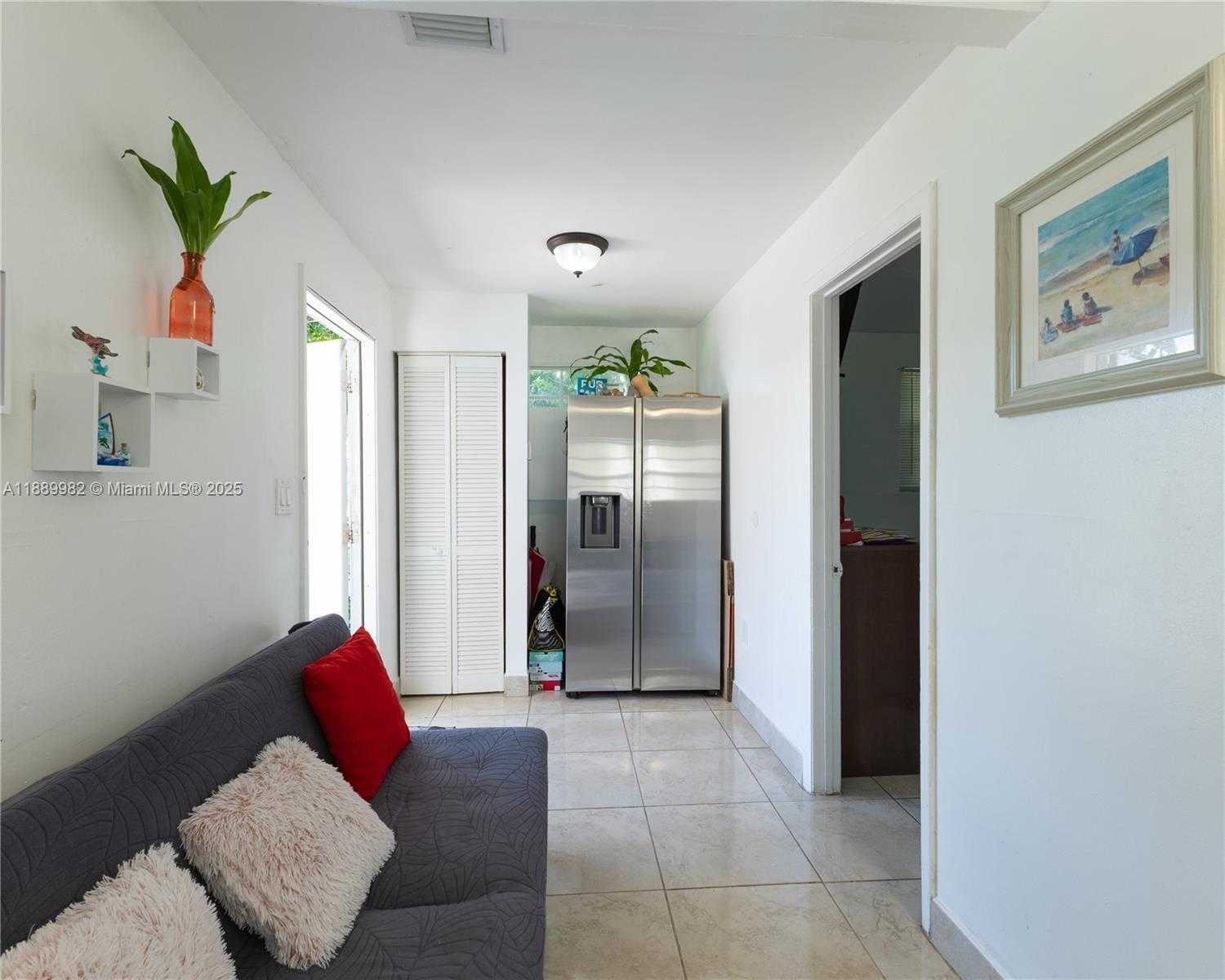 Small Image of 3045 SOUTH WEST 14TH ST #2, Miami Number 32