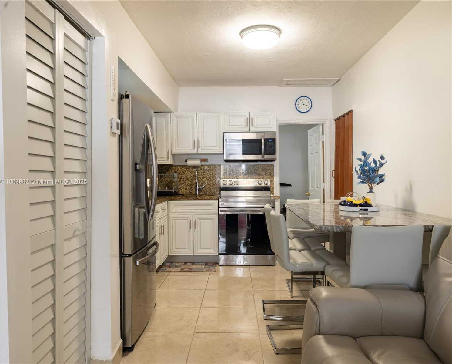 Small Image of 3045 SOUTH WEST 14TH ST #2, Miami Number 4
