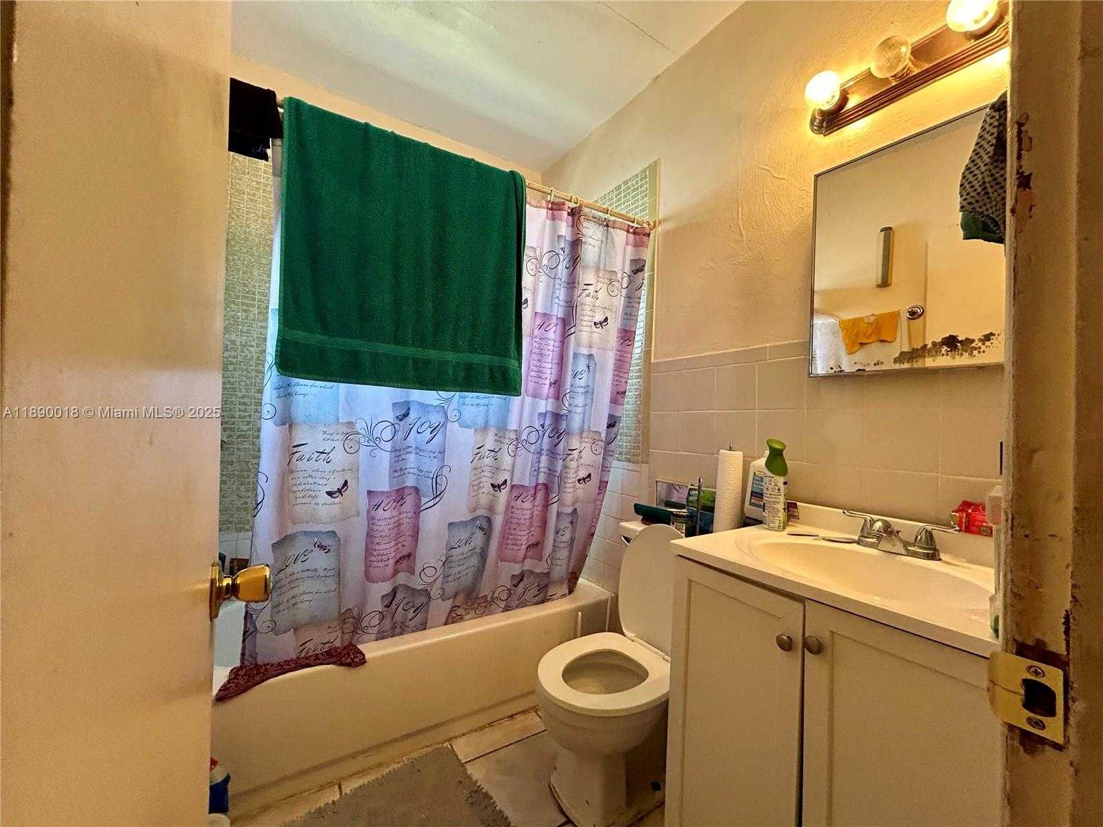 Small Image of 2013 WASHINGTON AVE #6, Opa-Locka Number 18