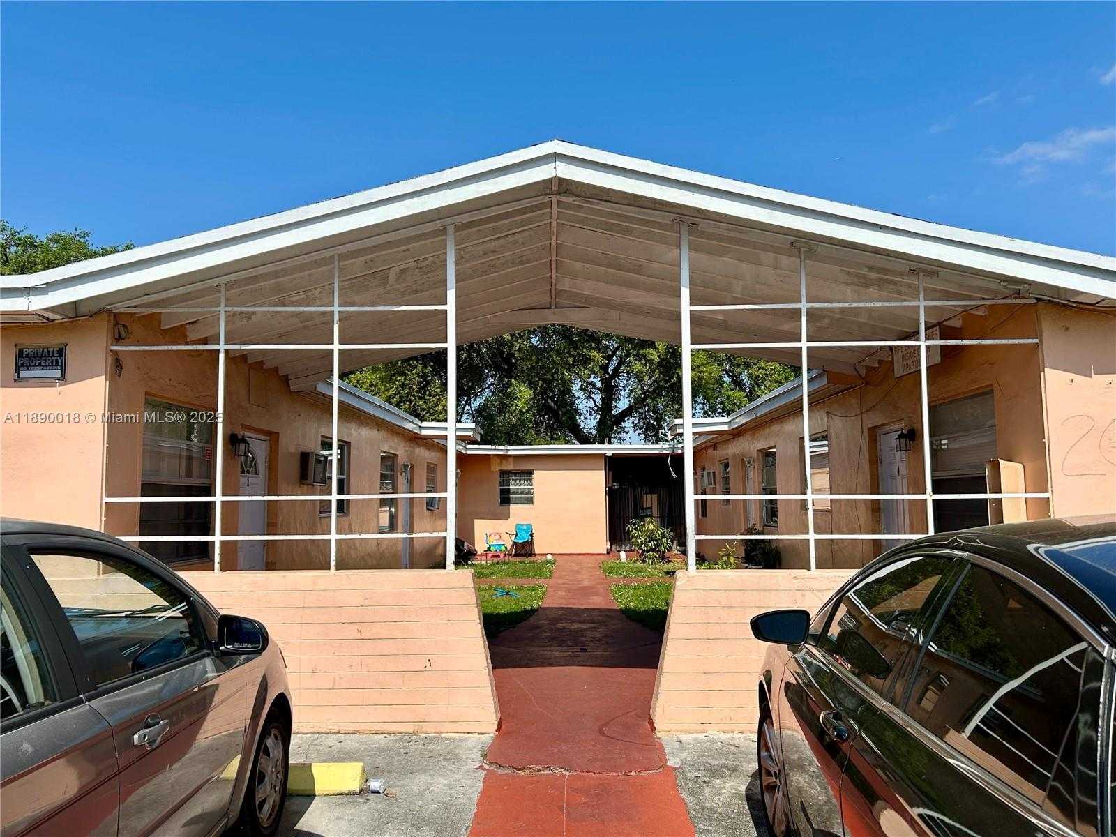 Small Image of 2013 WASHINGTON AVE #6, Opa-Locka Number 4