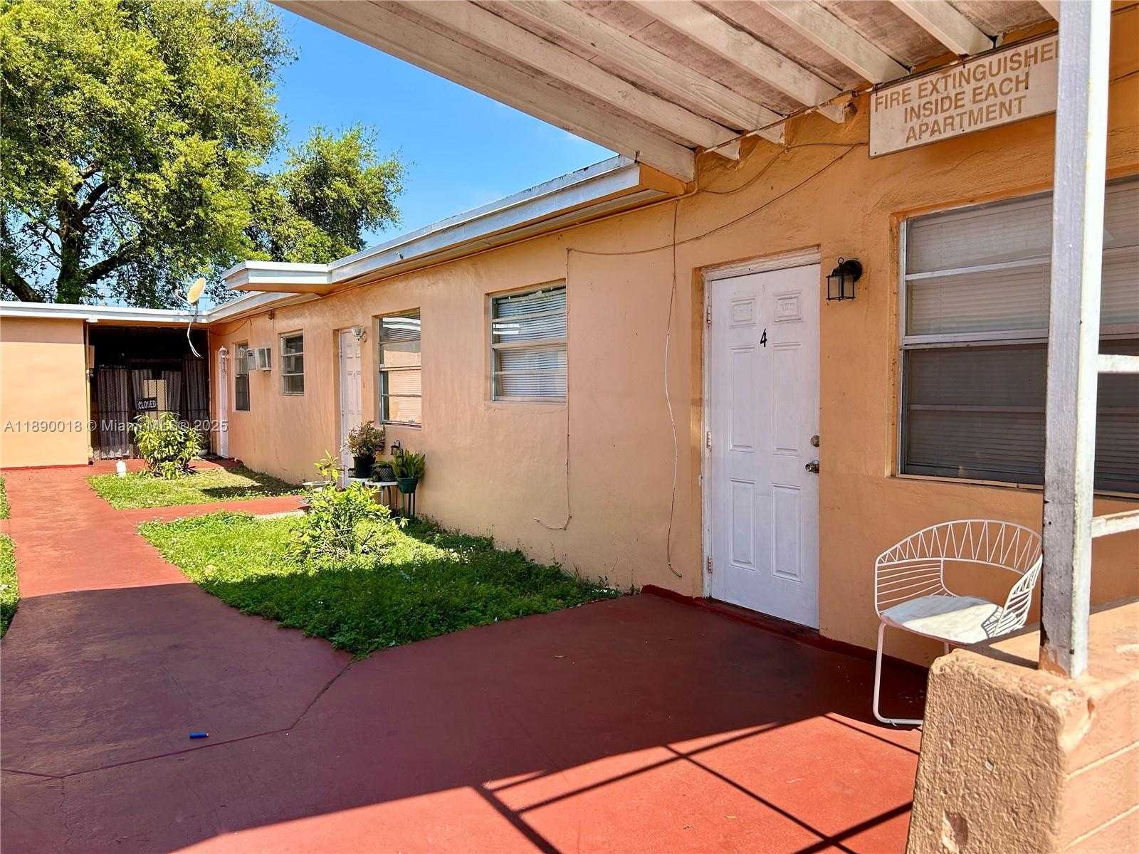 Small Image of 2013 WASHINGTON AVE #6, Opa-Locka Number 7