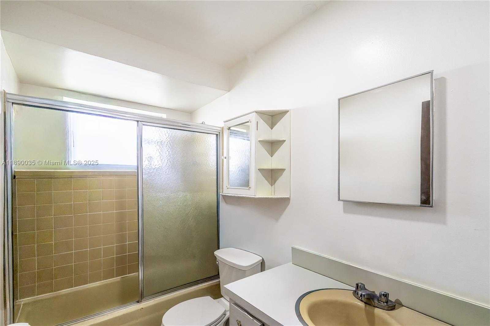 Small Image of 2601 NORTH EAST 32ND ST, Fort Lauderdale Number 13