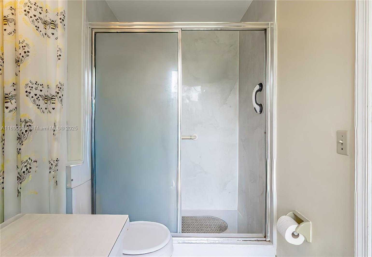 Small Image of 2601 NORTH EAST 32ND ST, Fort Lauderdale Number 15