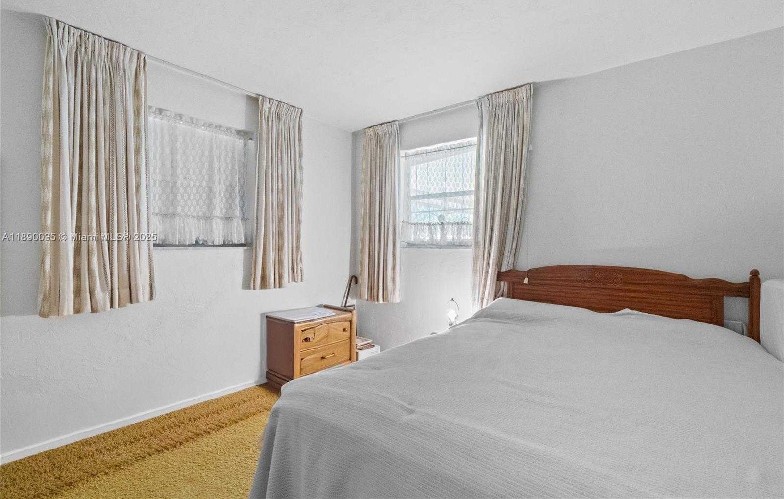 Small Image of 2601 NORTH EAST 32ND ST, Fort Lauderdale Number 18