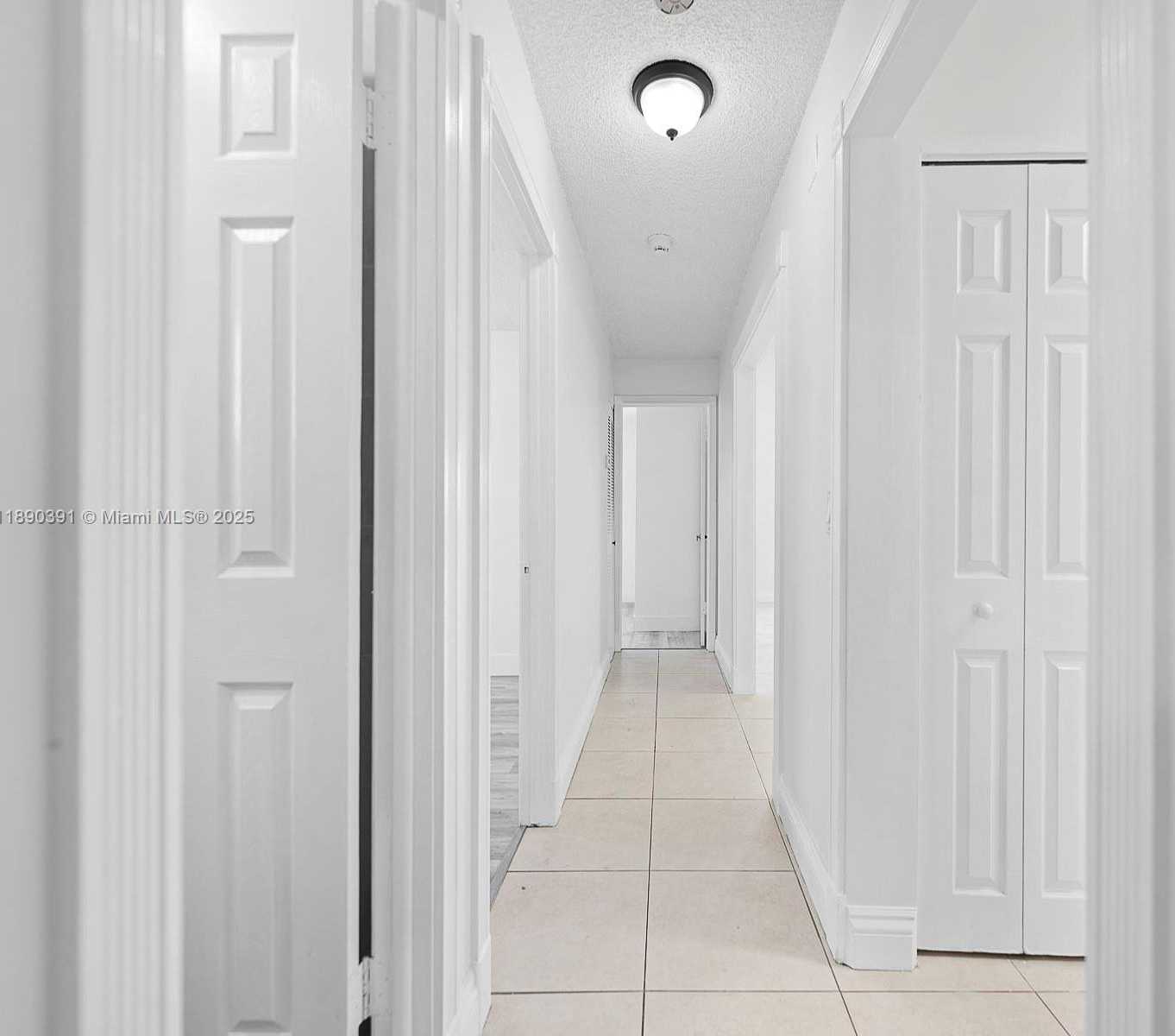 Small Image of 911 EAST 14TH PL, Hialeah Number 12