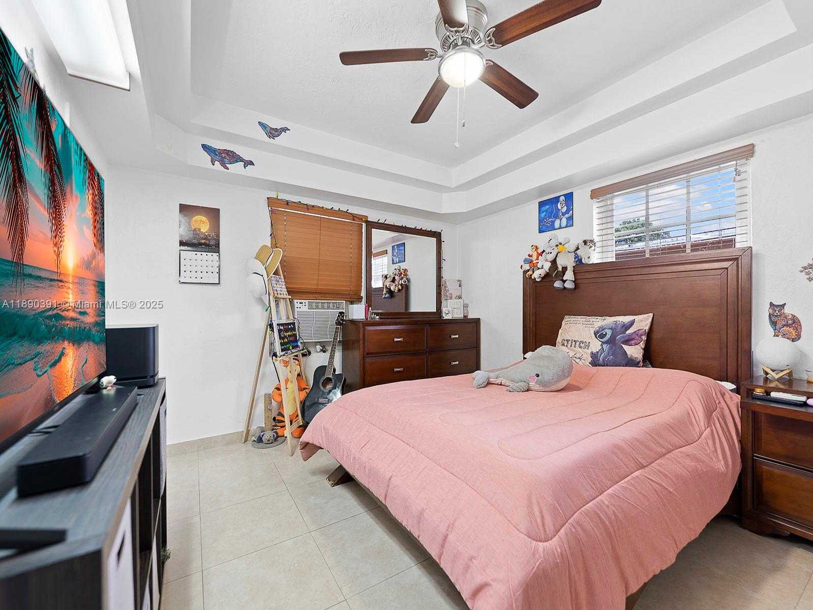 Small Image of 911 EAST 14TH PL, Hialeah Number 43