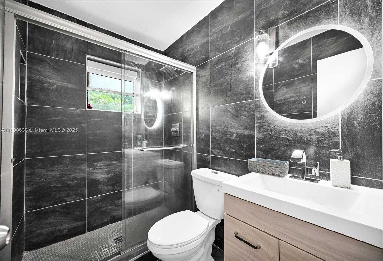 Small Image of 641 NORTH WEST 2ND ST #6, Miami Number 18