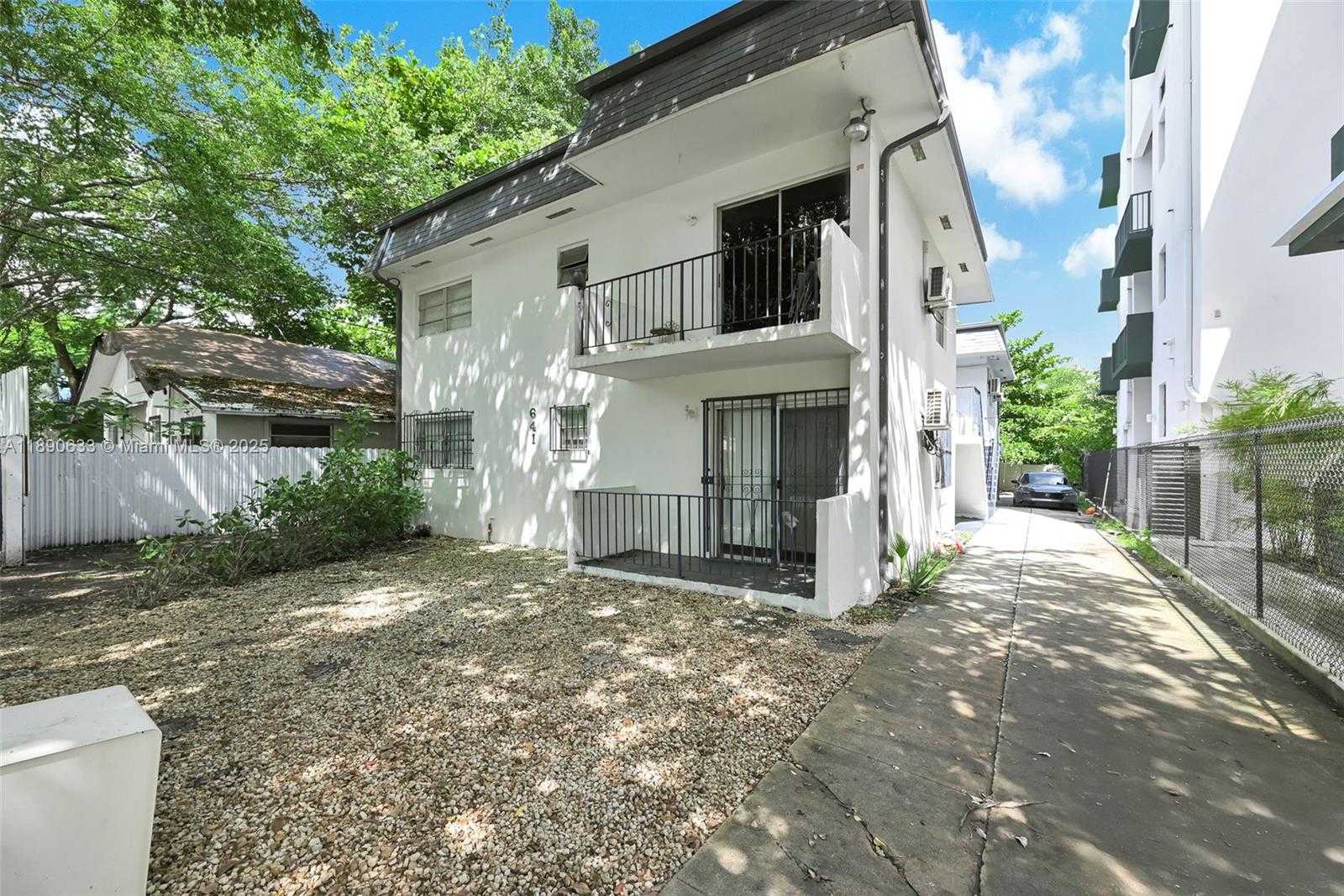 Small Image of 641 NORTH WEST 2ND ST #6, Miami Number 3