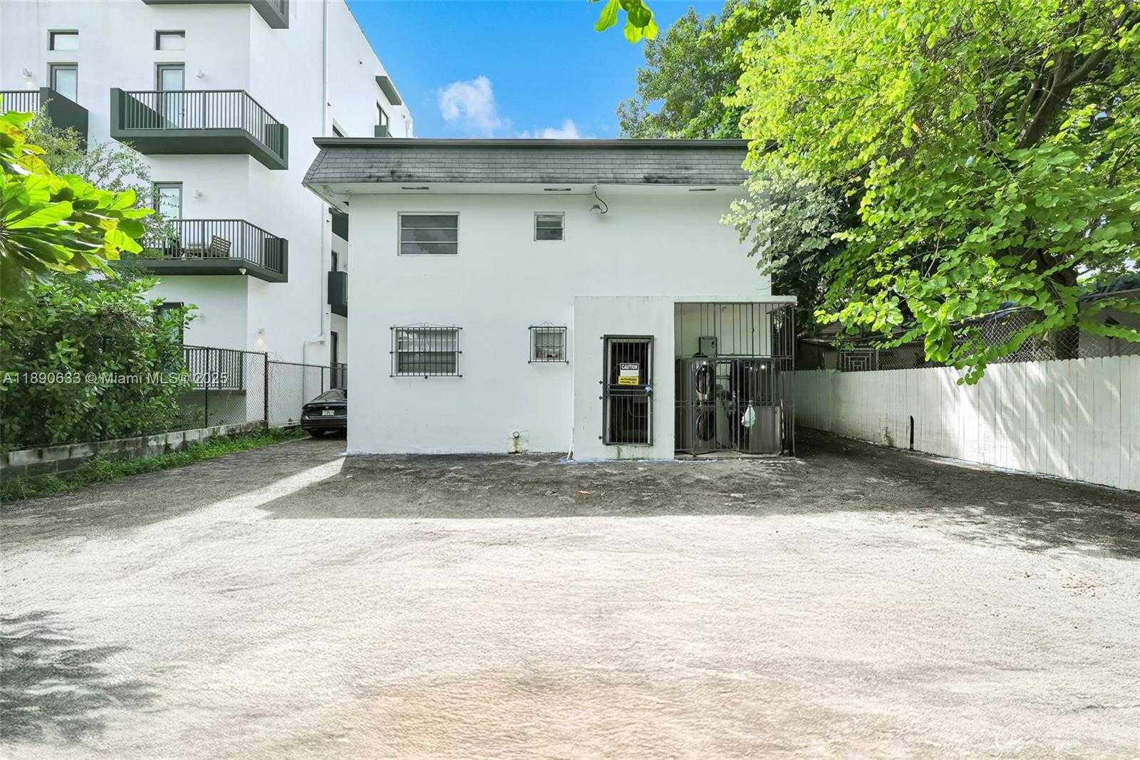 Small Image of 641 NORTH WEST 2ND ST #6, Miami Number 32