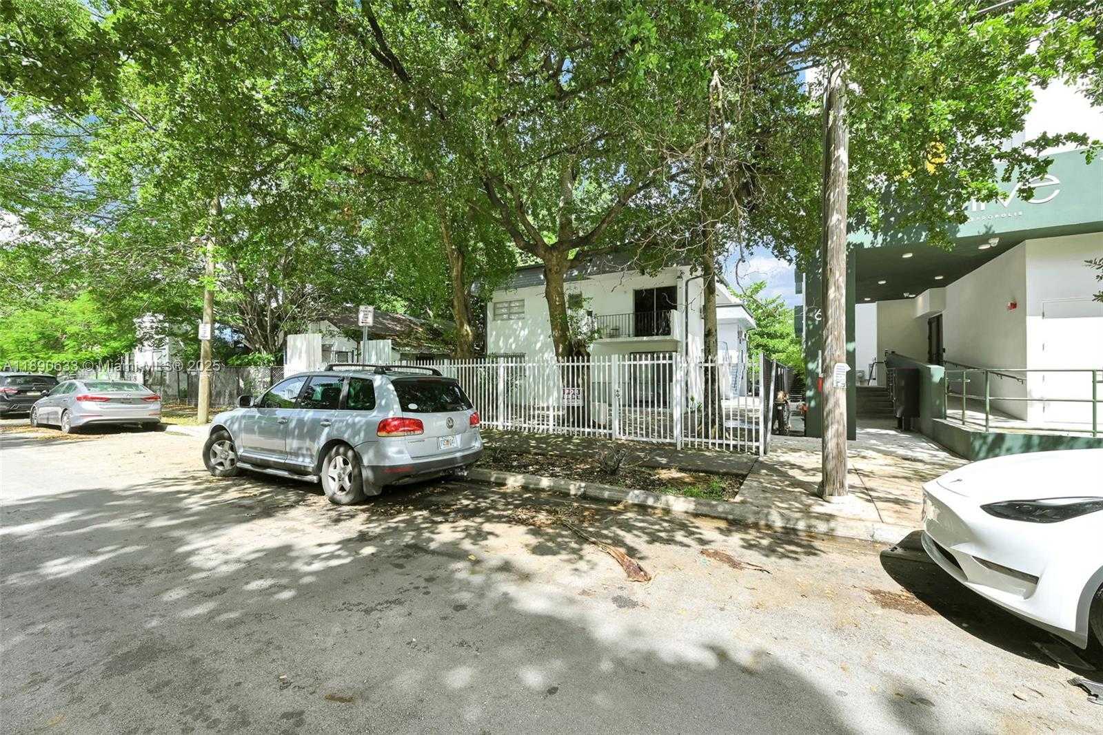 Small Image of 641 NORTH WEST 2ND ST #6, Miami Number 42