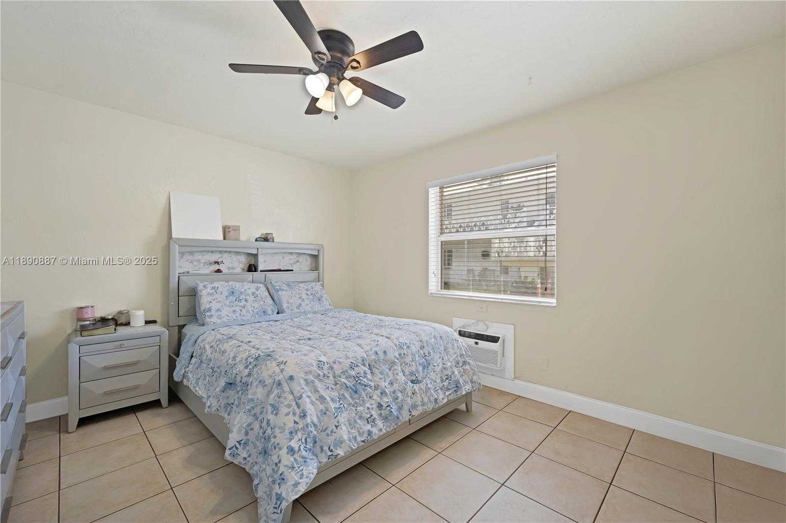 Small Image of 923 NORTH 16TH CT #2, Hollywood Number 10