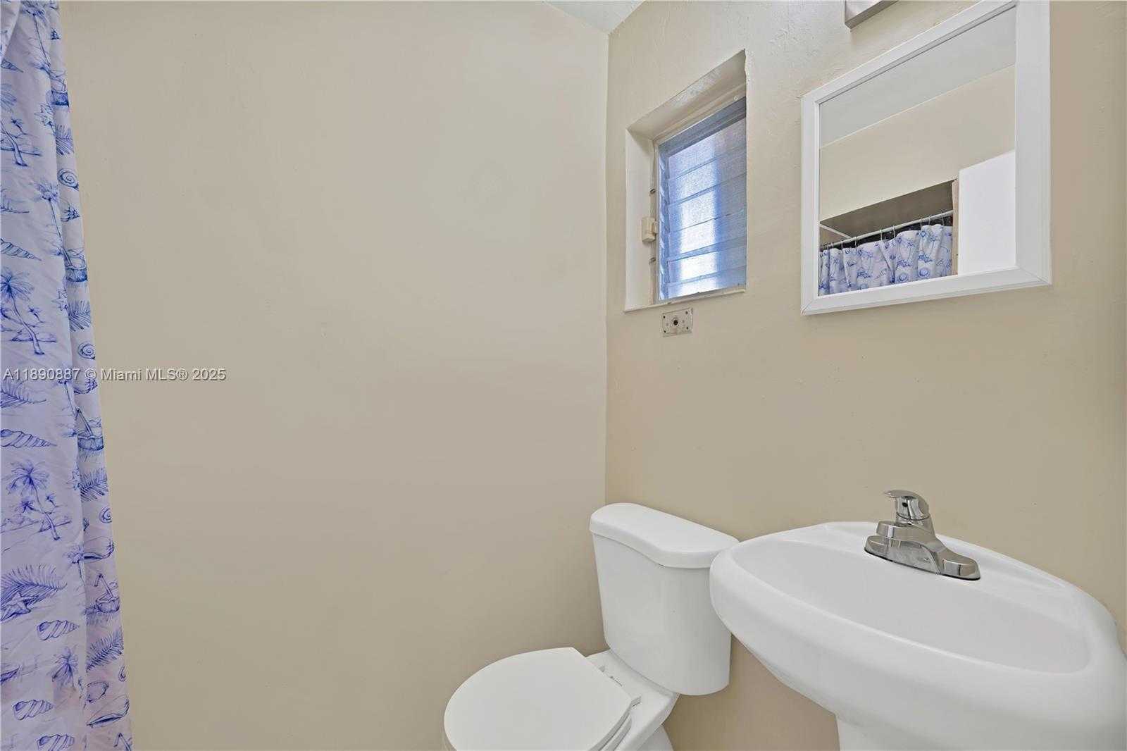 Small Image of 923 NORTH 16TH CT #2, Hollywood Number 15