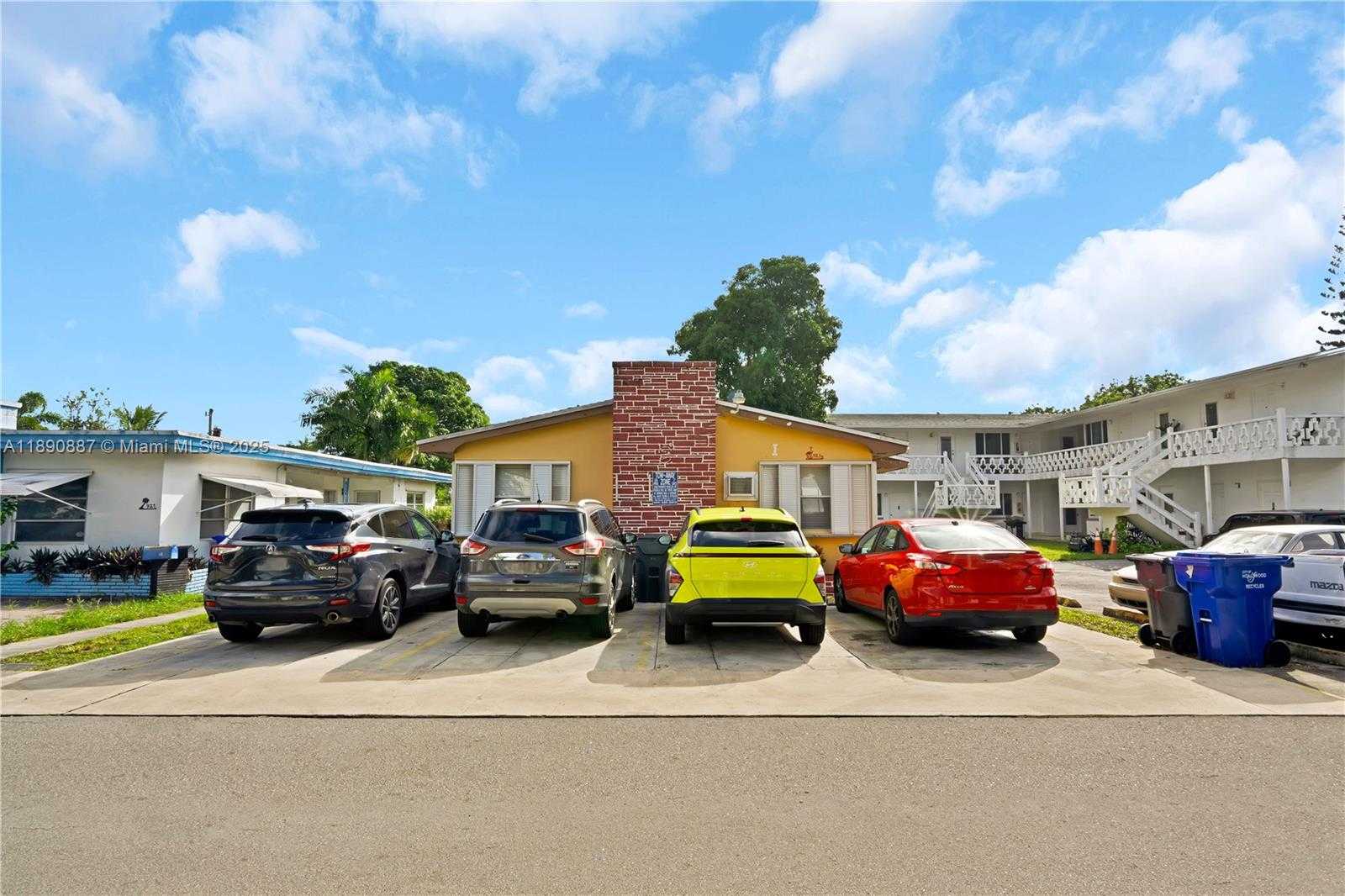 Small Image of 923 NORTH 16TH CT #2, Hollywood Number 4