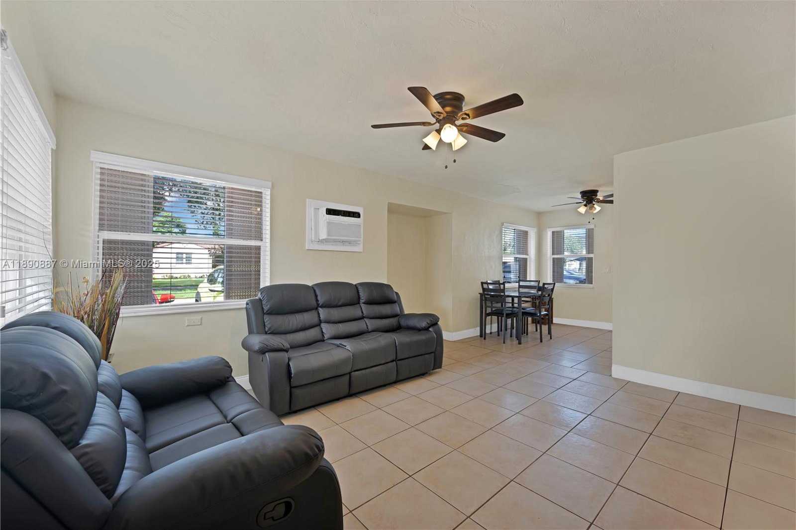 Small Image of 923 NORTH 16TH CT #2, Hollywood Number 7