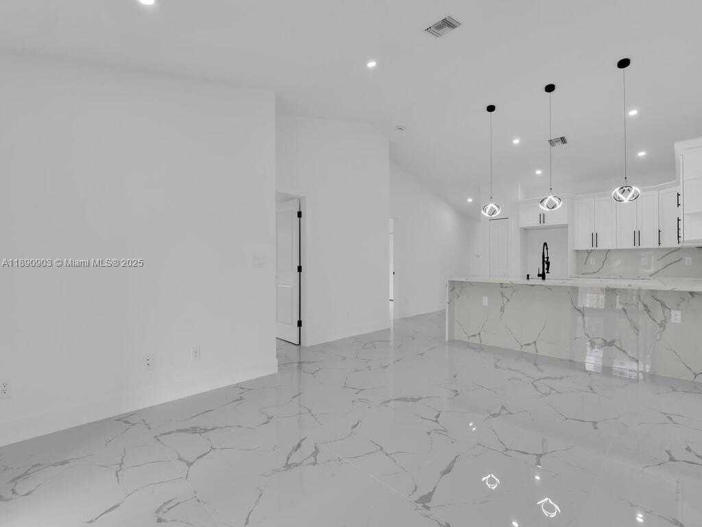 Small Image of 4913 SOUTH LEONARD BLVD S #2, Lehigh Acres Number 5