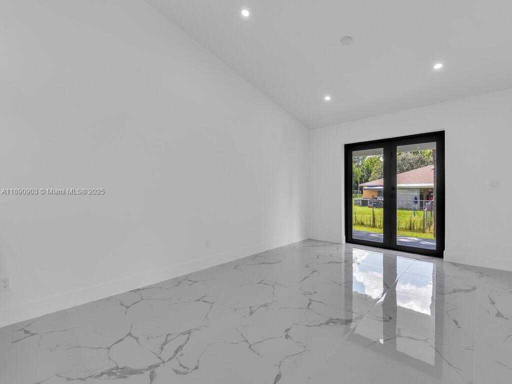 Small Image of 4913 SOUTH LEONARD BLVD S #2, Lehigh Acres Number 8