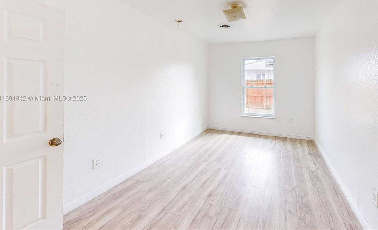 Small Image of 22230 SOUTH WEST 115TH CT #3, Miami Number 36