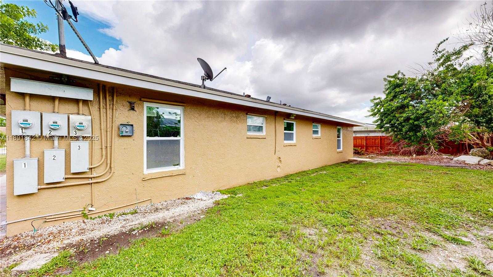 Small Image of 22230 SOUTH WEST 115TH CT #3, Miami Number 52