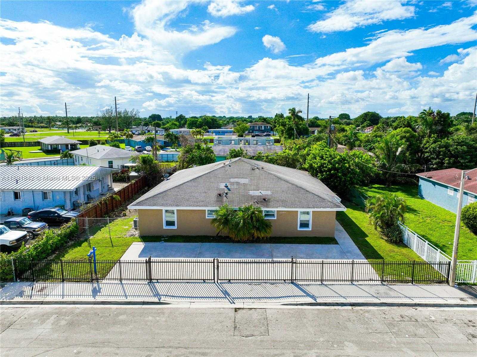 Small Image of 22230 SOUTH WEST 115TH CT #3, Miami Number 54