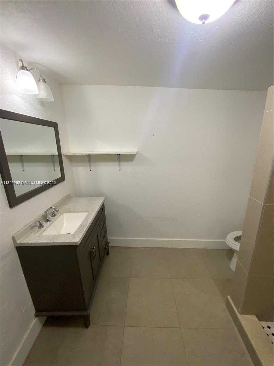 Small Image of 1064 NORTH WEST 103RD ST, Miami Number 13
