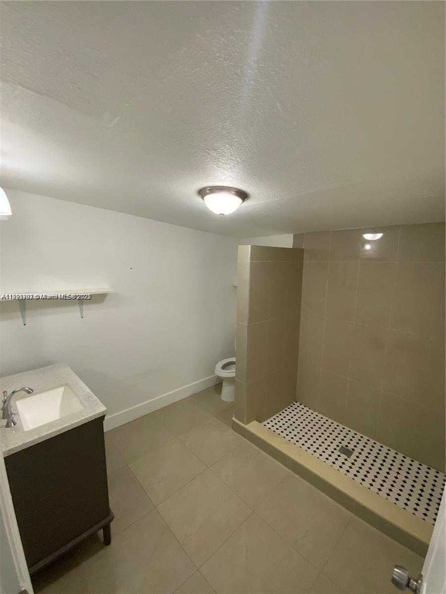Small Image of 1064 NORTH WEST 103RD ST, Miami Number 14