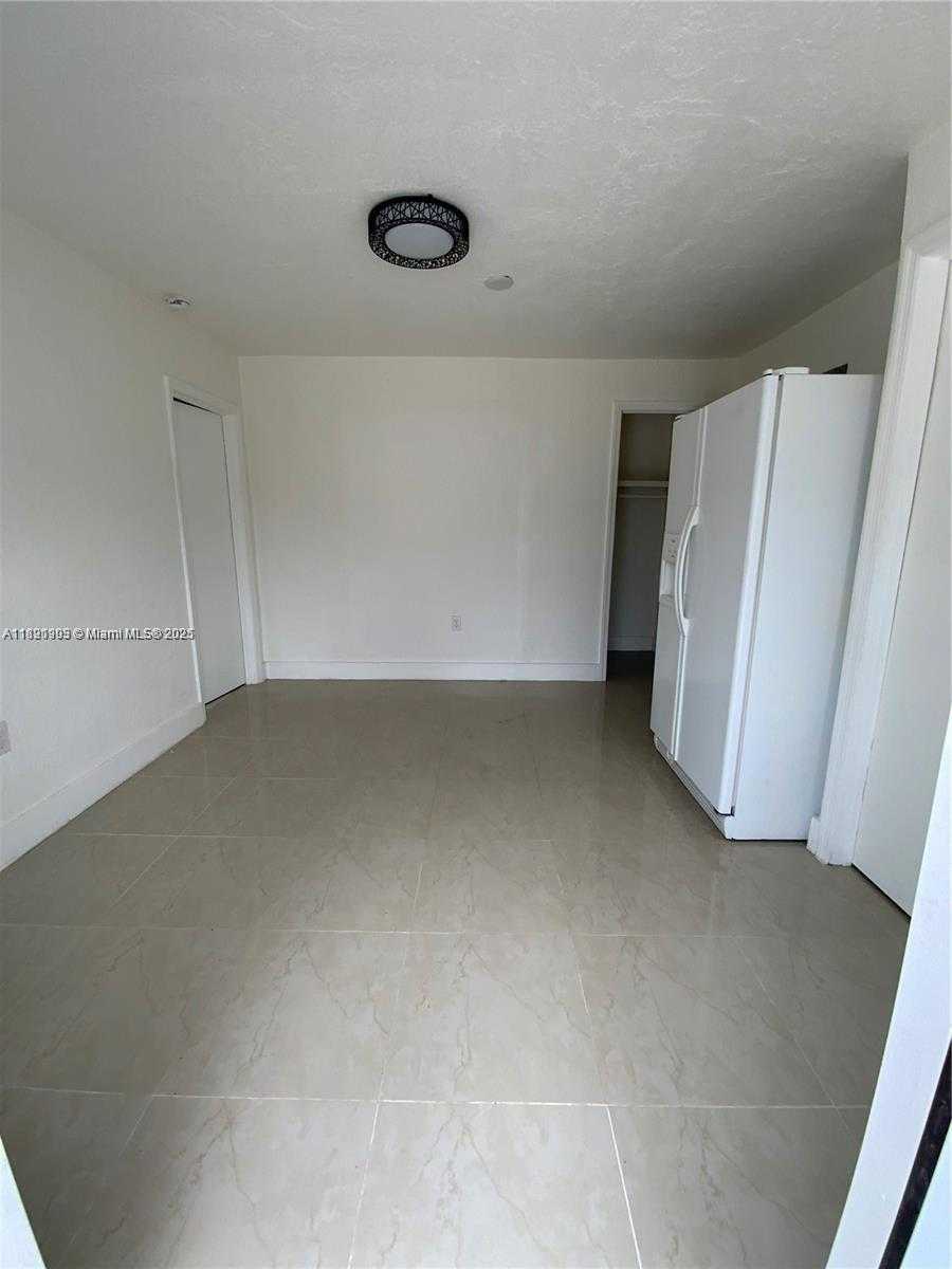 Small Image of 1064 NORTH WEST 103RD ST, Miami Number 18