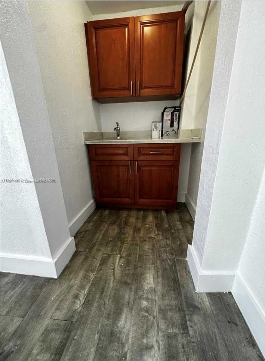 Small Image of 1064 NORTH WEST 103RD ST, Miami Number 31
