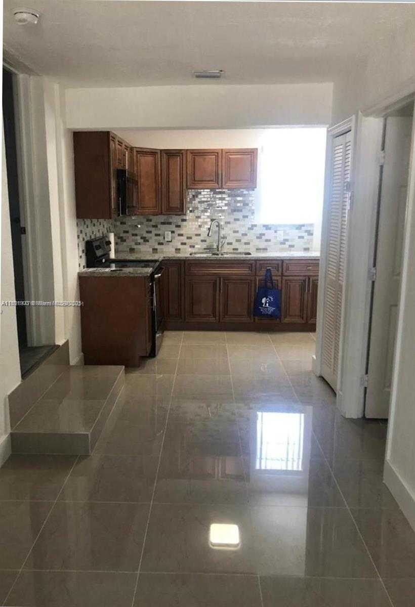 Small Image of 1064 NORTH WEST 103RD ST, Miami Number 7