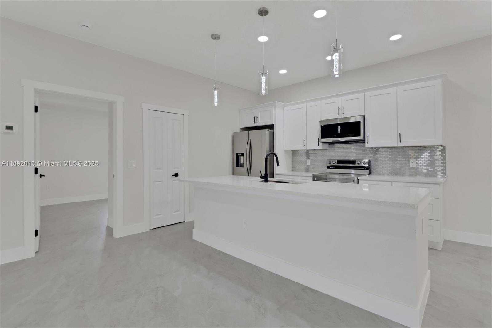 Small Image of 4501 SOUTH WEST 15TH ST #2, Lehigh Acres Number 8