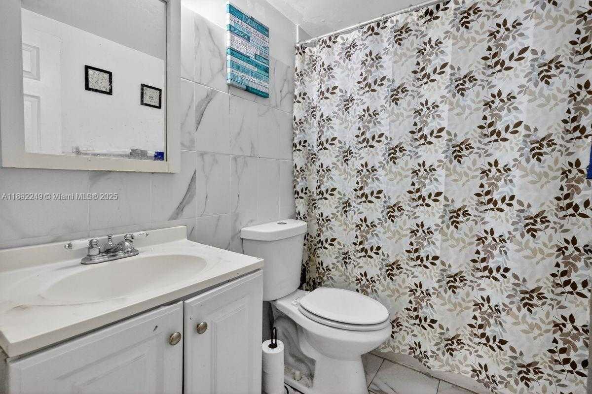 Small Image of 1370 NORTH WEST 100TH TER #2, Miami Number 13