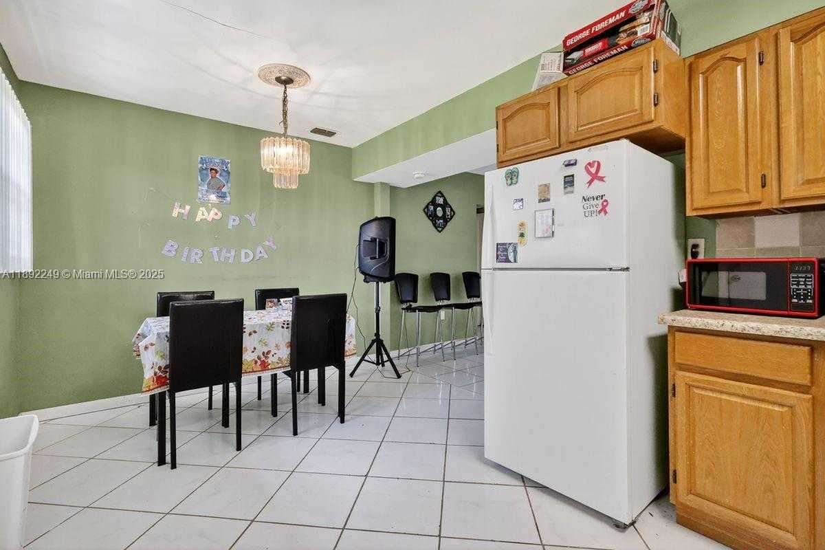 Small Image of 1370 NORTH WEST 100TH TER #2, Miami Number 26