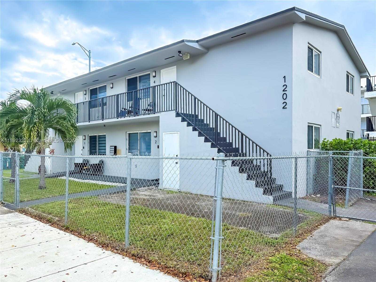Small Image of 1202 NORTH WEST 61ST ST, Miami Number 2
