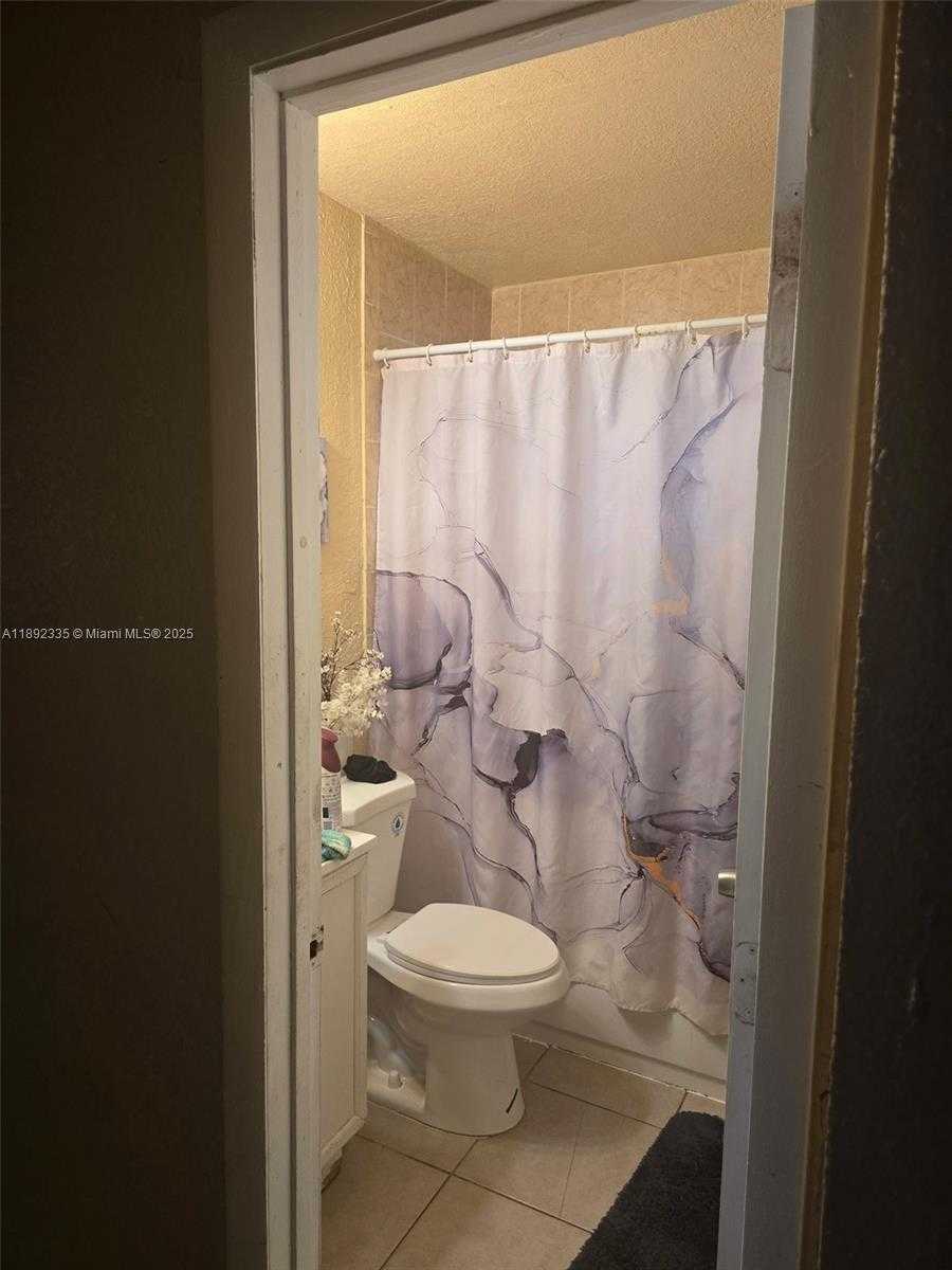 Small Image of 770 SOUTH WEST SECOND AVE, Deerfield Beach Number 3