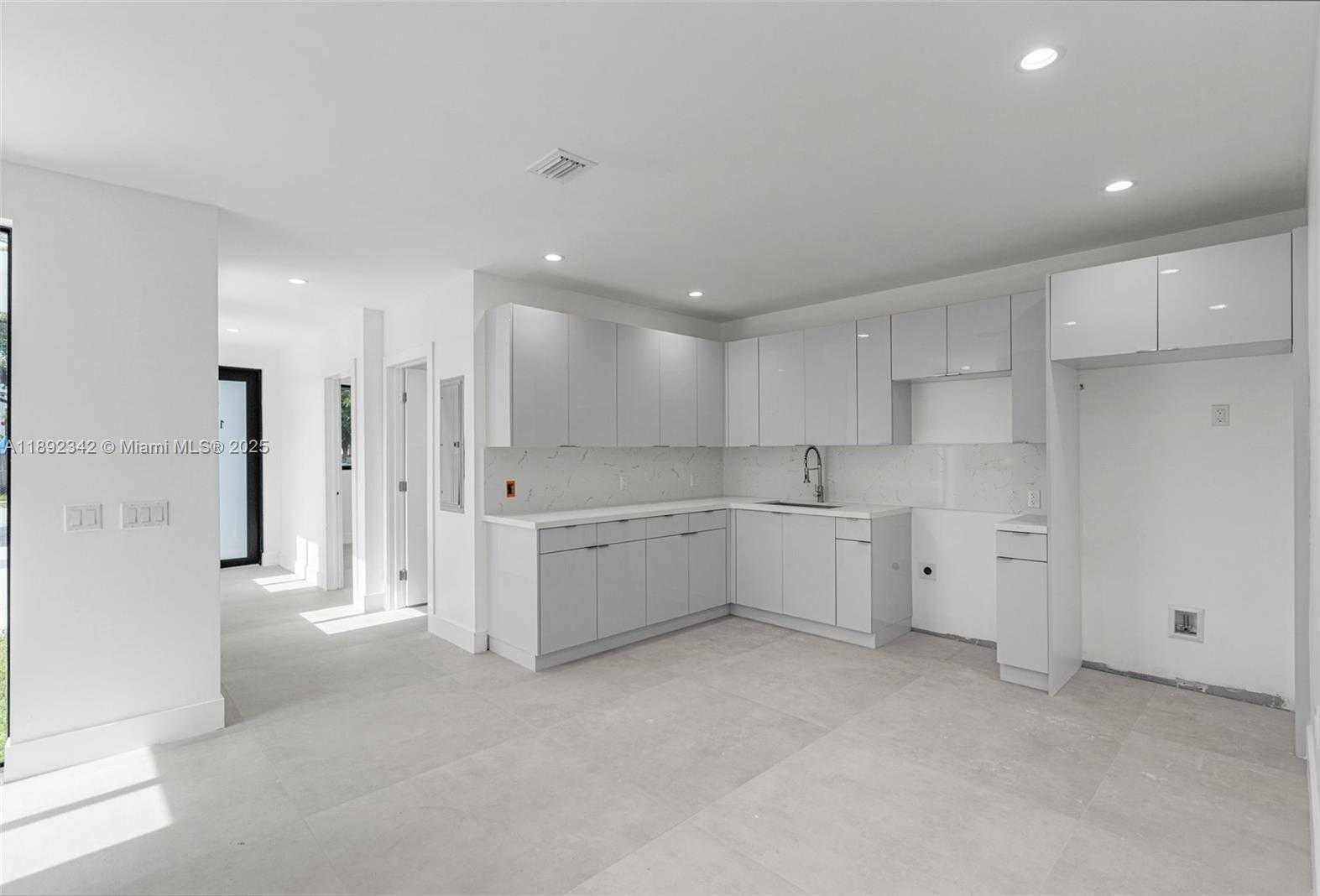 Small Image of 1271 NORTH WEST 38TH ST #2, Miami Number 10