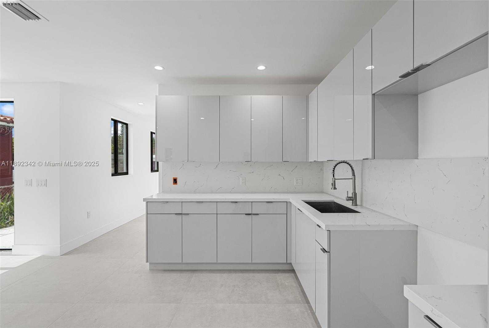 Small Image of 1271 NORTH WEST 38TH ST #2, Miami Number 12
