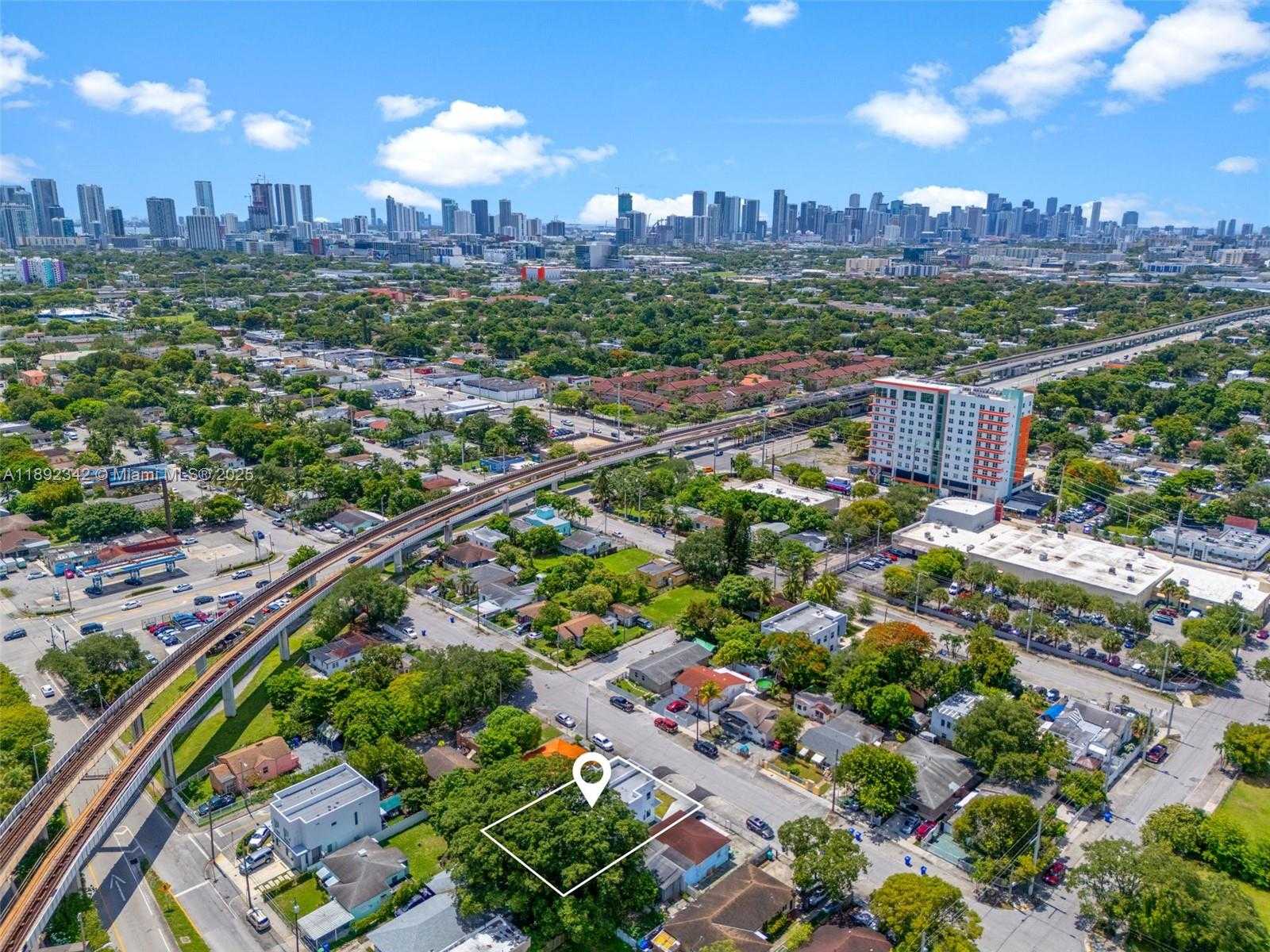 Small Image of 1271 NORTH WEST 38TH ST #2, Miami Number 6