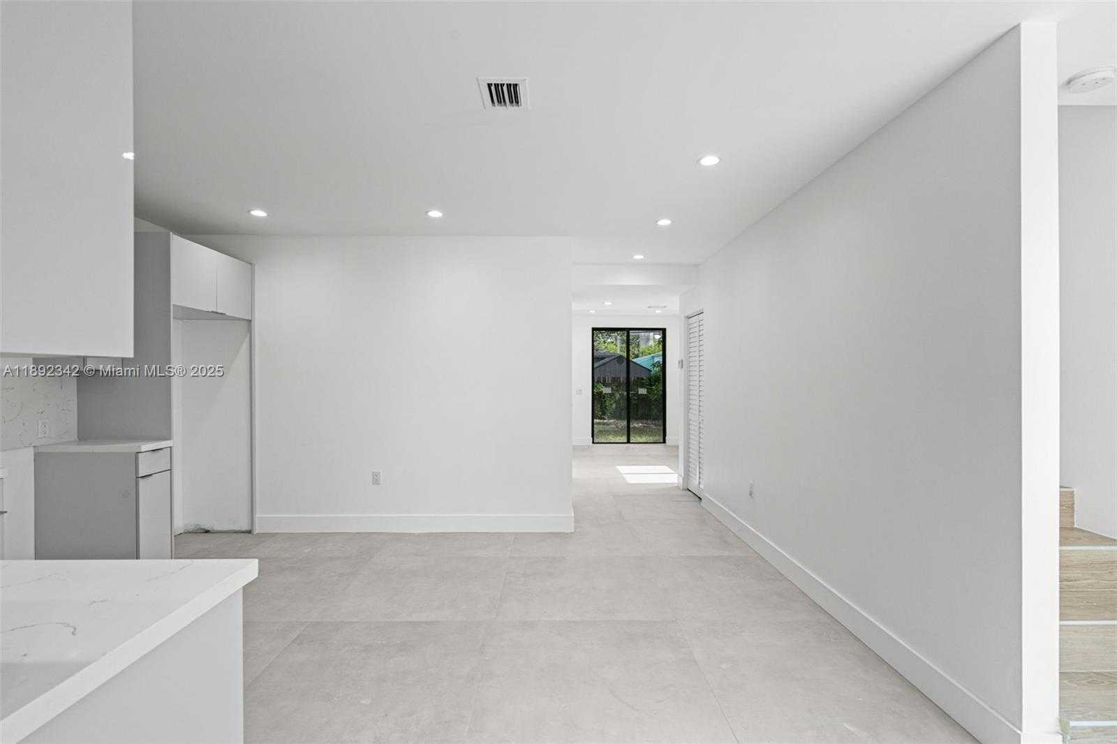 Small Image of 1271 NORTH WEST 38TH ST #2, Miami Number 9