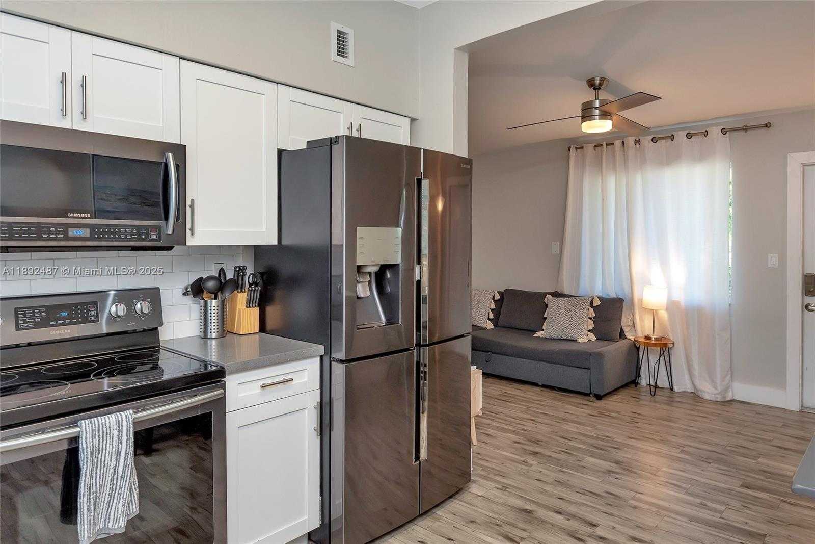 Small Image of 4282 NORTH WEST 1ST AVE, Miami Number 13