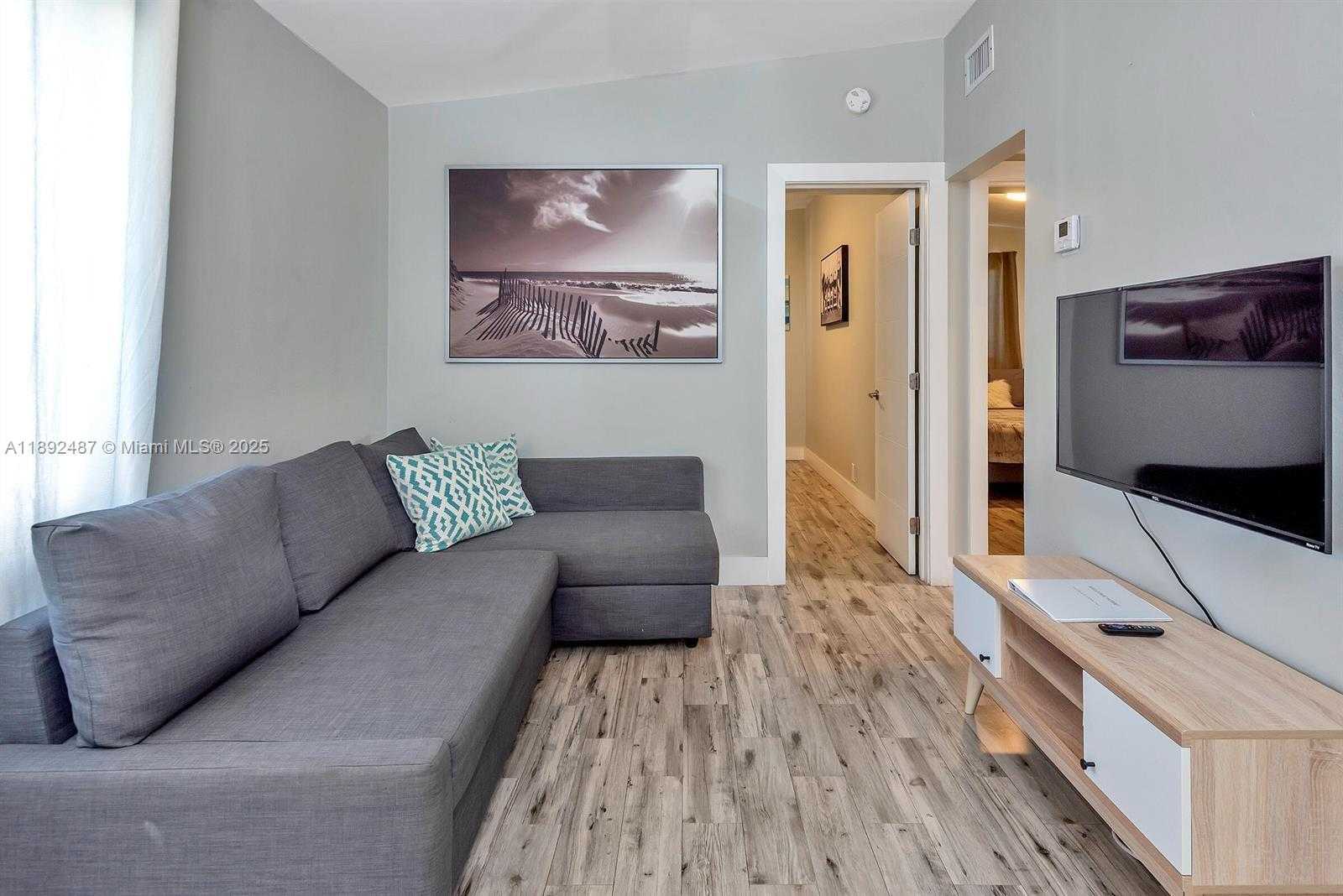 Small Image of 4282 NORTH WEST 1ST AVE, Miami Number 28
