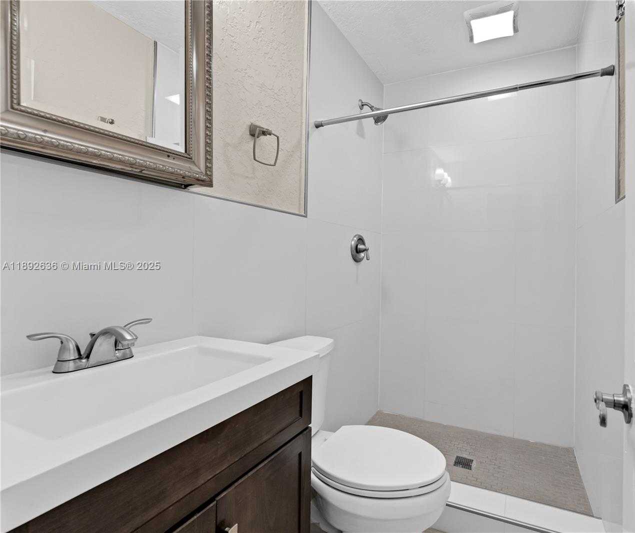 Small Image of 157 CURTISS PKWY #5, Miami Springs Number 25