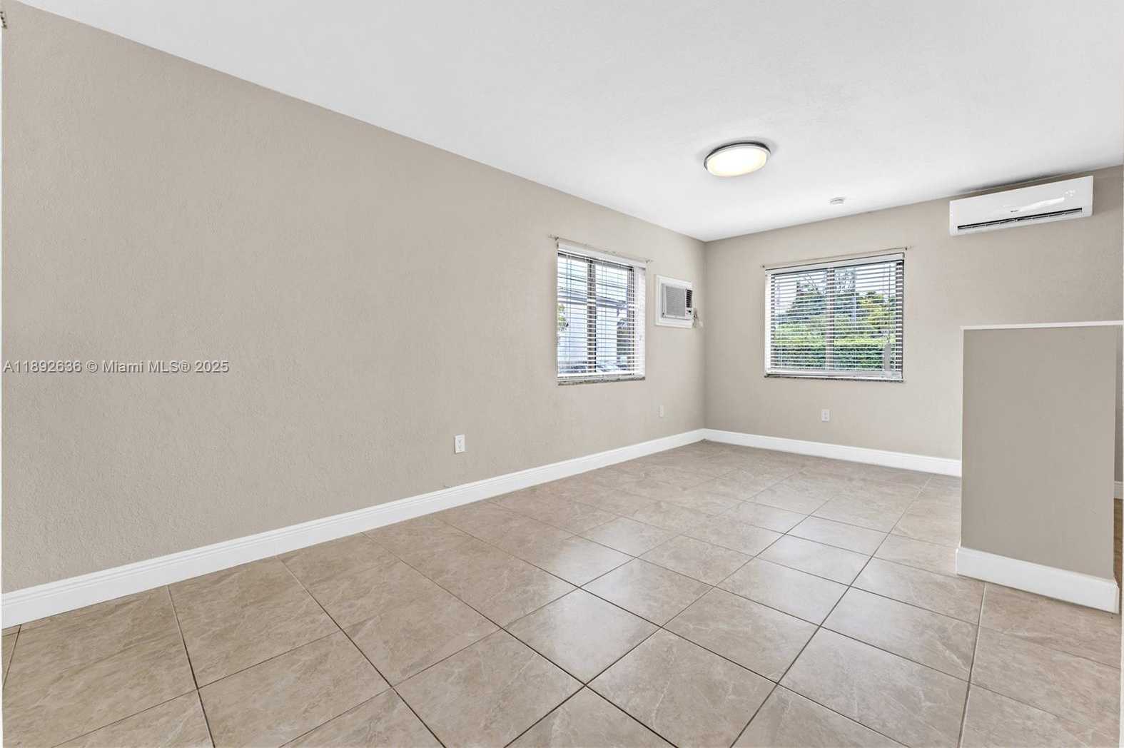 Small Image of 157 CURTISS PKWY #5, Miami Springs Number 30