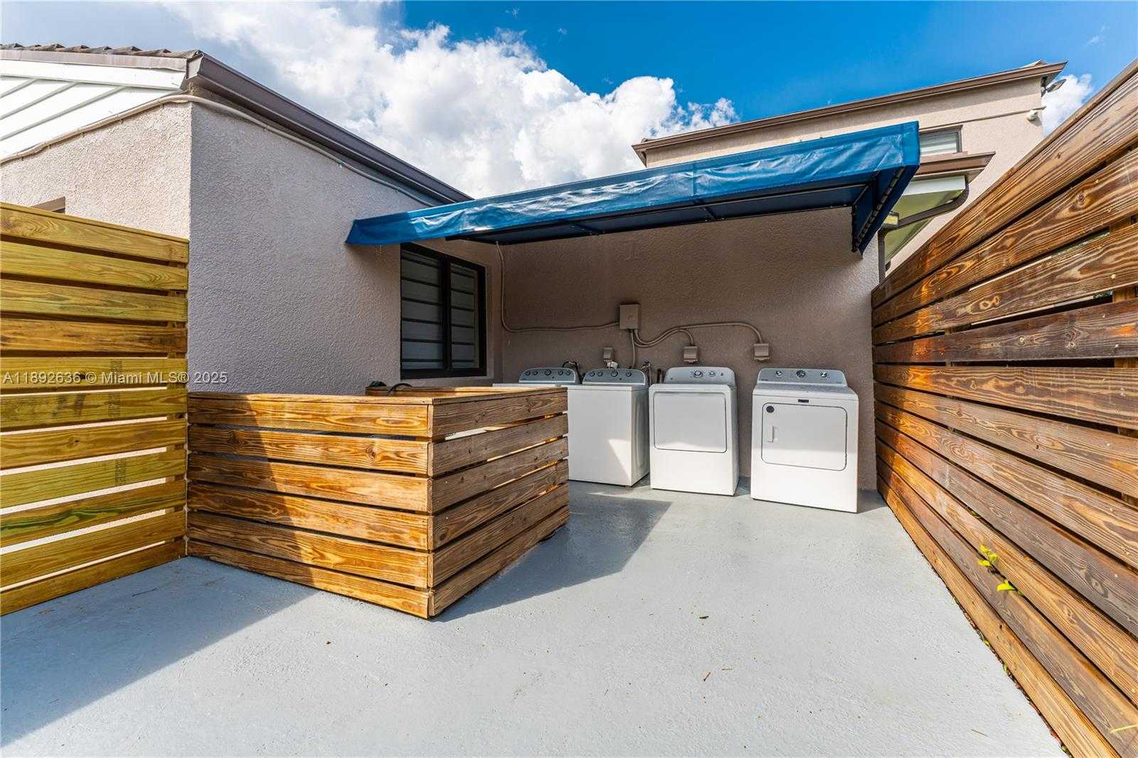 Small Image of 157 CURTISS PKWY #5, Miami Springs Number 35