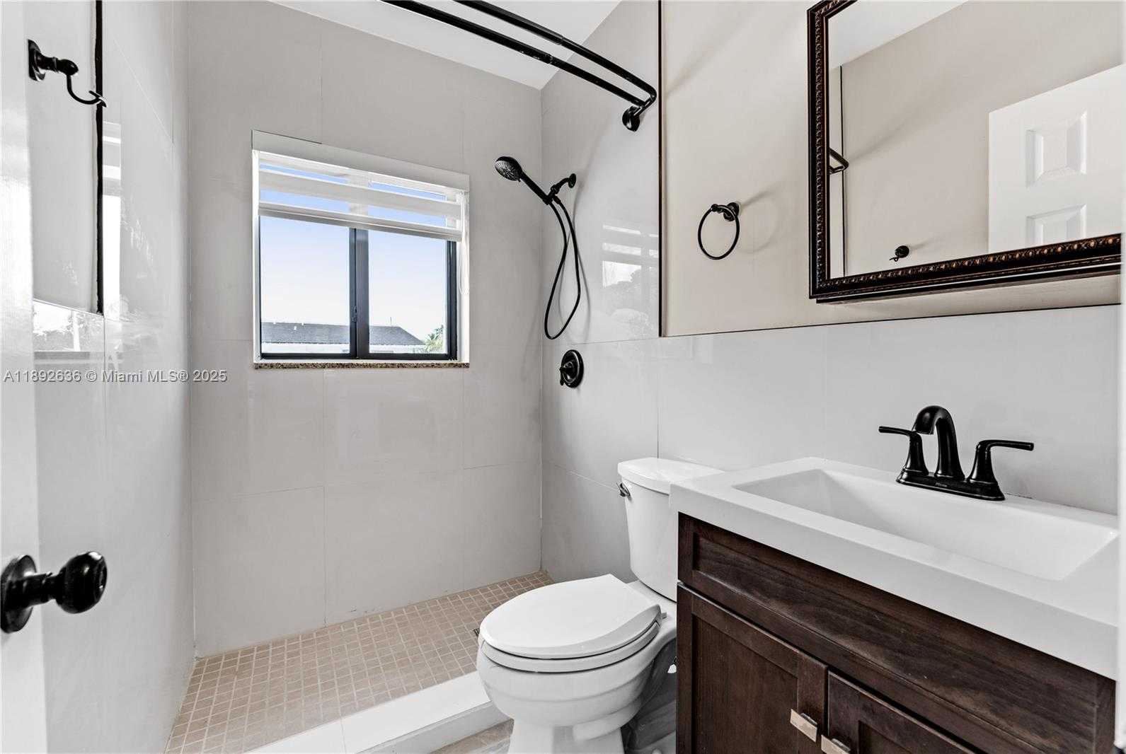 Small Image of 157 CURTISS PKWY #5, Miami Springs Number 44