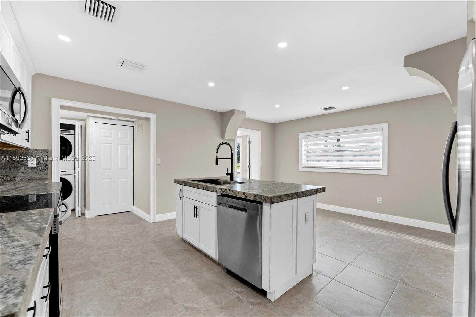 Small Image of 157 CURTISS PKWY #5, Miami Springs Number 51